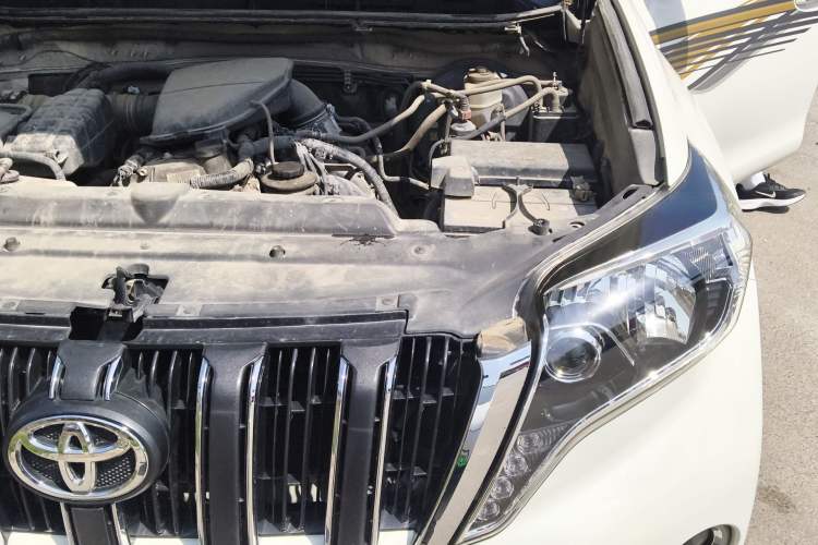 Used Toyota Prado 2016 2.7L Automatic Standard Edition Engine Bay Left