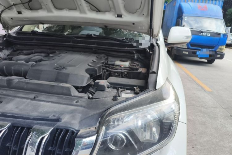 Used Toyota Prado 2016 4.0L 7-Seater Gasoline Middle East Version Engine Bay Left
