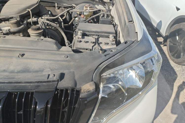 Used Toyota Prado 2016 2.7L Automatic Standard Edition Engine Bay Left