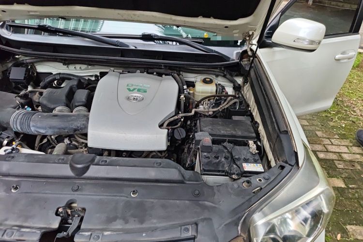 Used Toyota Prado 2016 3.5L Automatic TX-L Engine Bay Left