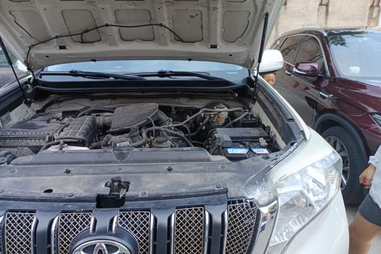 Used Toyota Prado 2016 2.7L Automatic Standard Edition Engine Bay Left