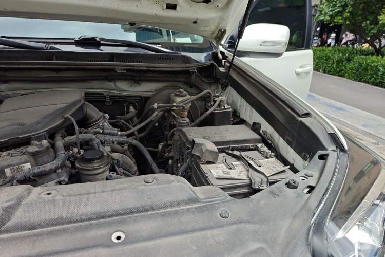 Used Toyota Prado 2016 2.7L Automatic Standard Edition Engine Bay Left
