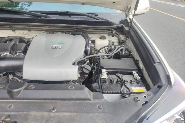 Used Toyota Prado 2016 3.5L Automatic TX-L Engine Bay Left