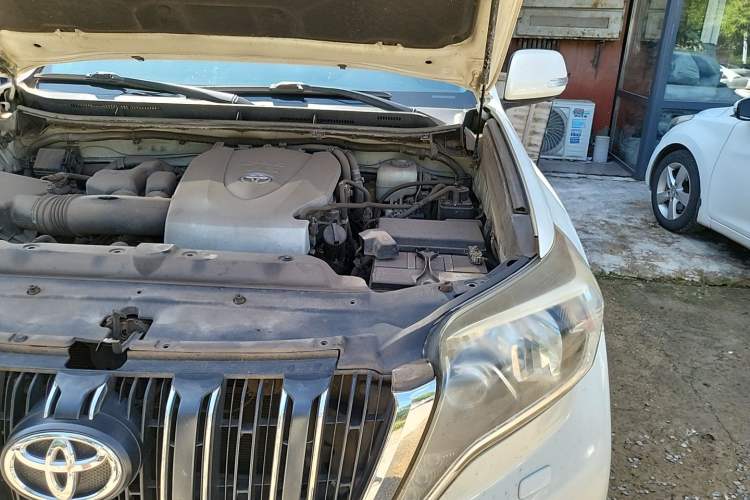 Used Toyota Prado 2016 3.5L Automatic TX-L Engine Bay Left