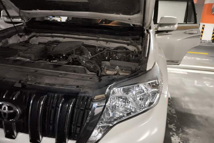 Used Toyota Prado 2016 2.7L Automatic Standard Edition Engine Bay Left