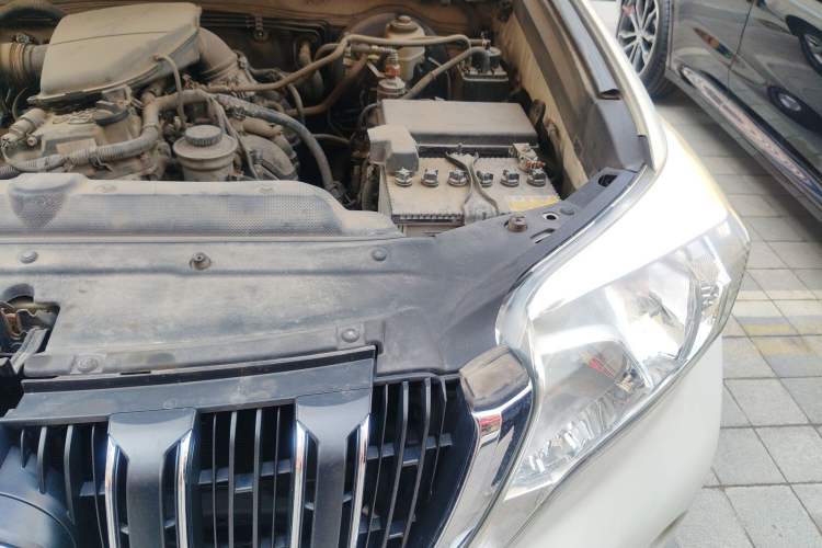 Used Toyota Prado 2016 2.7L Automatic Standard Edition Engine Bay Left