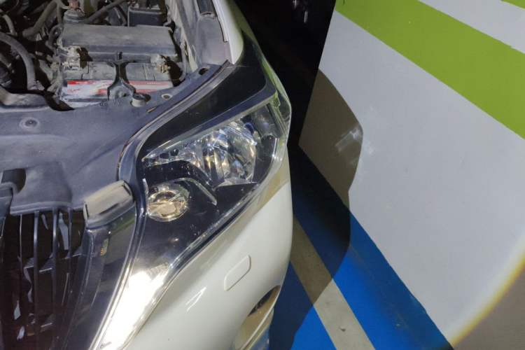 Used Toyota Prado  Engine Bay Left