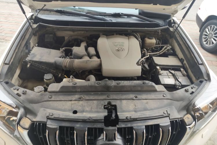 Used Toyota Prado 2016 3.5L Automatic TX-L Engine Bay