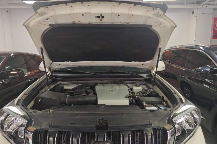 Used Toyota Prado 2016 3.5L Automatic TX-L NAVI Engine Bay
