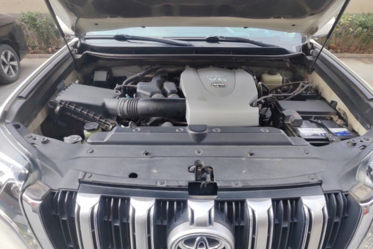 Used Toyota Prado 2016 3.5L Automatic VX NAVI Engine Bay