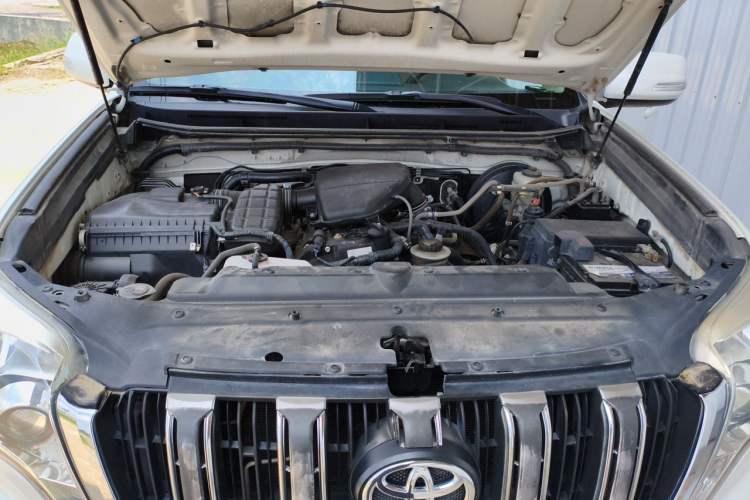 Used Toyota Prado  Engine Bay