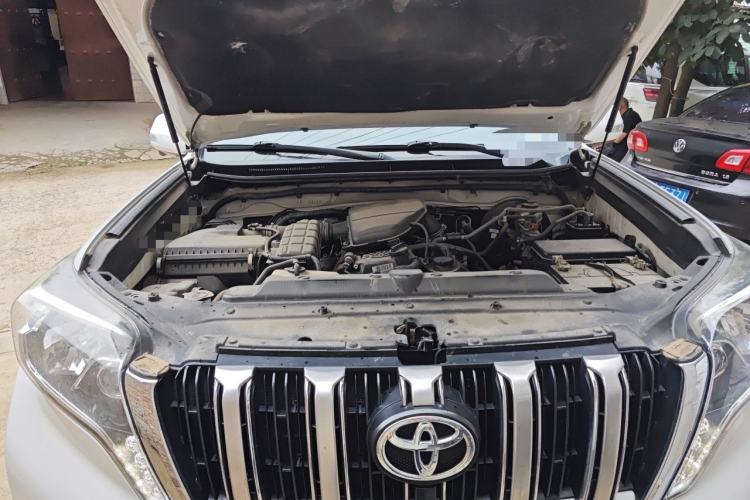 Used Toyota Prado 2016 2.7L Automatic Standard Edition Engine Bay