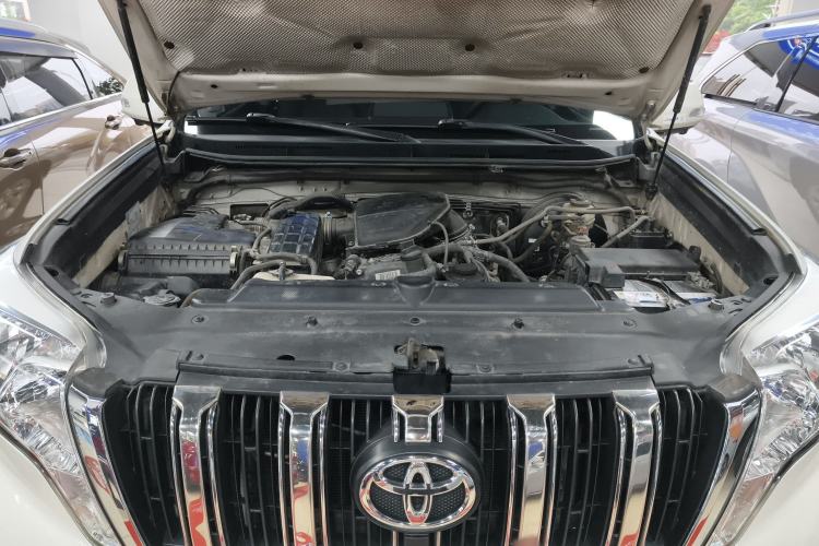 Used Toyota Prado 2016 2.7L Automatic Standard Edition Engine Bay