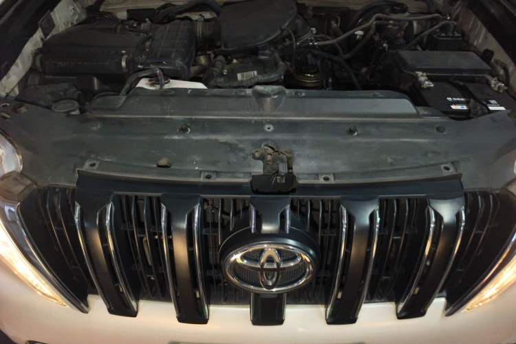 Used Toyota Prado 2016 2.7L Automatic Standard Edition Engine Bay