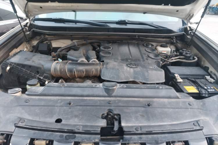 Used Toyota Prado  Engine Bay