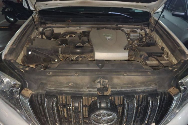 Used Toyota Prado 2016 3.5L Automatic TX-L Engine Bay