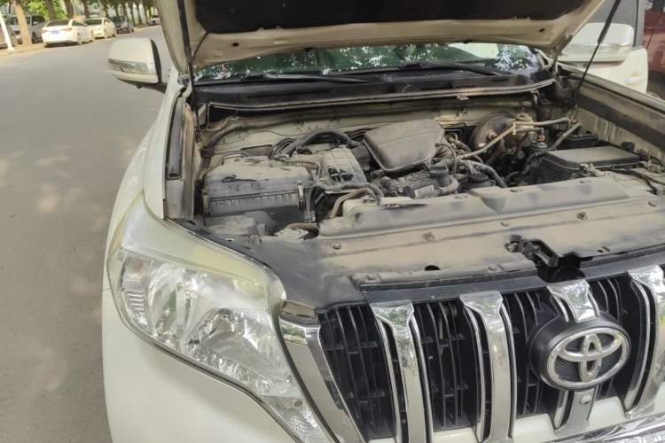 Used Toyota Prado 2016 2.7L Automatic Standard Edition Engine Bay Right