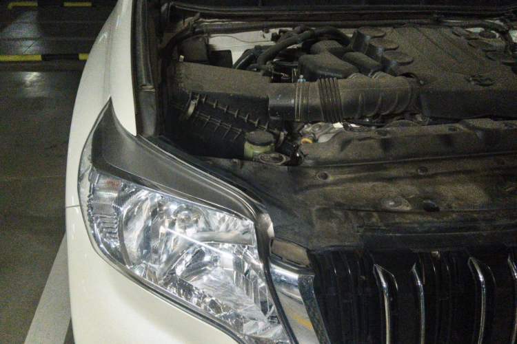 Used Toyota Prado  Engine Bay Right