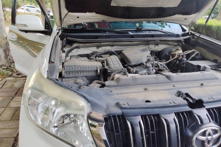 Used Toyota Prado 2016 2.7L Automatic Standard Edition Engine Bay Right