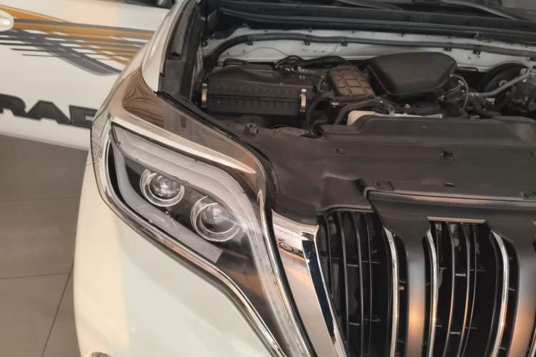 Used Toyota Prado 2016 2.7L Automatic Standard Edition Engine Bay Right