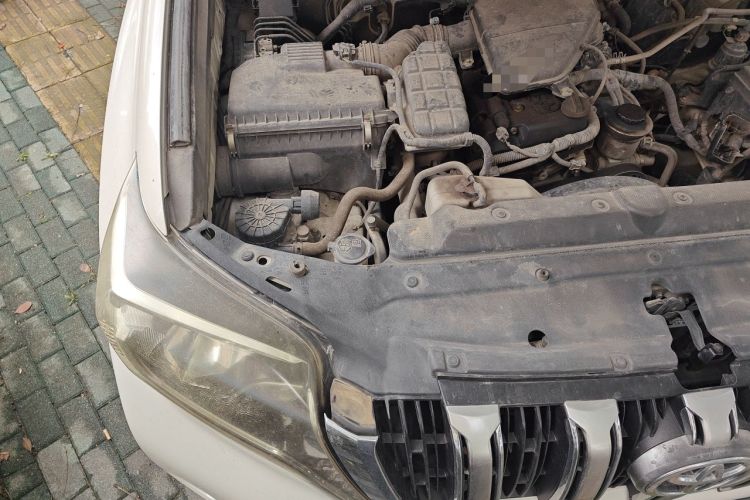 Used Toyota Prado 2016 2700 TX 7-Seater Middle East Version Engine Bay Right