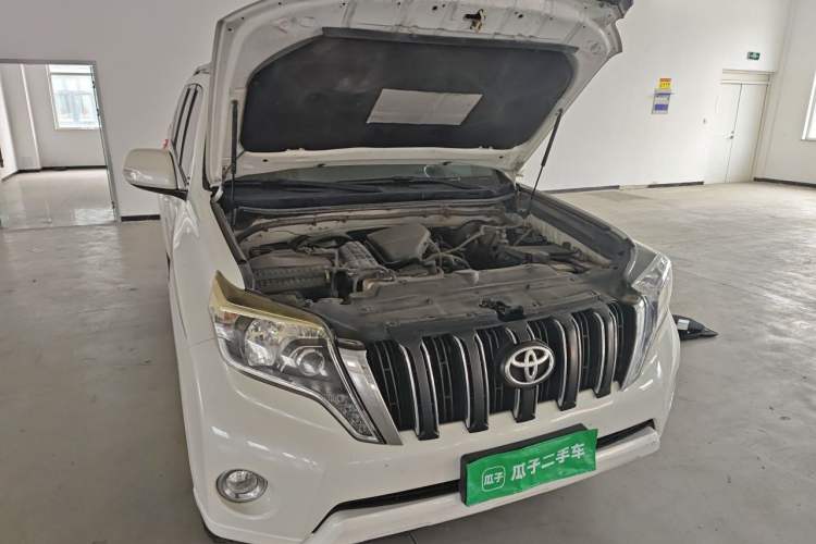 Used Toyota Prado 2016 2.7L Automatic Standard Edition Engine Bay Right
