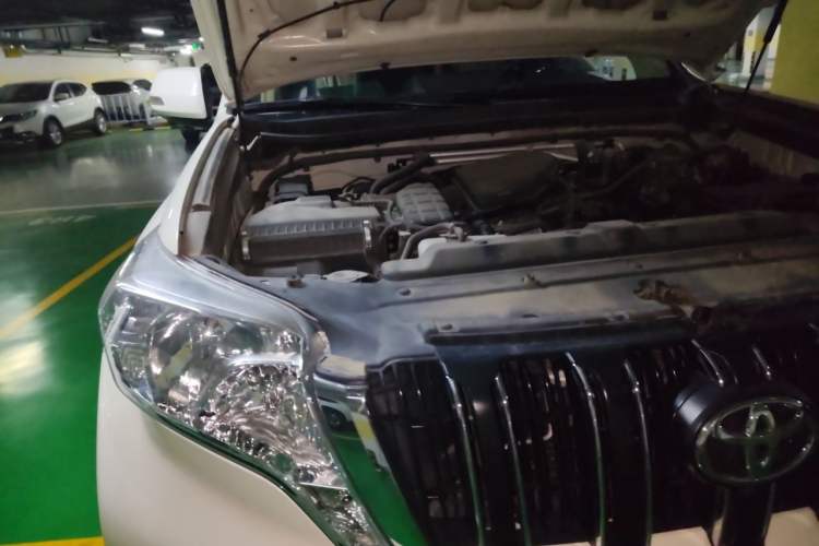 Used Toyota Prado 2016 2700 TX 7-Seater Middle East Version Engine Bay Right