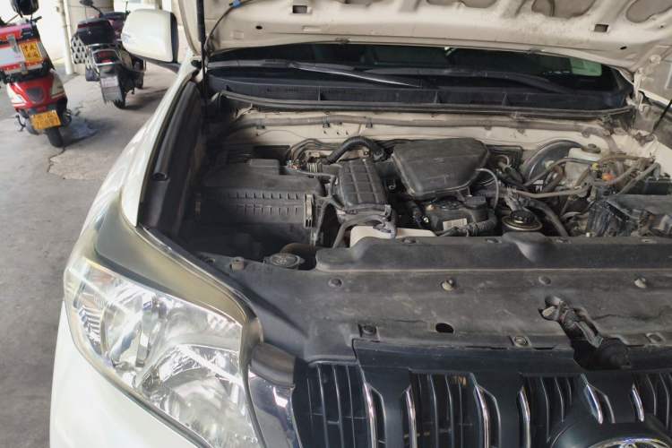 Used Toyota Prado 2016 2.7L Automatic Standard Edition Engine Bay Right