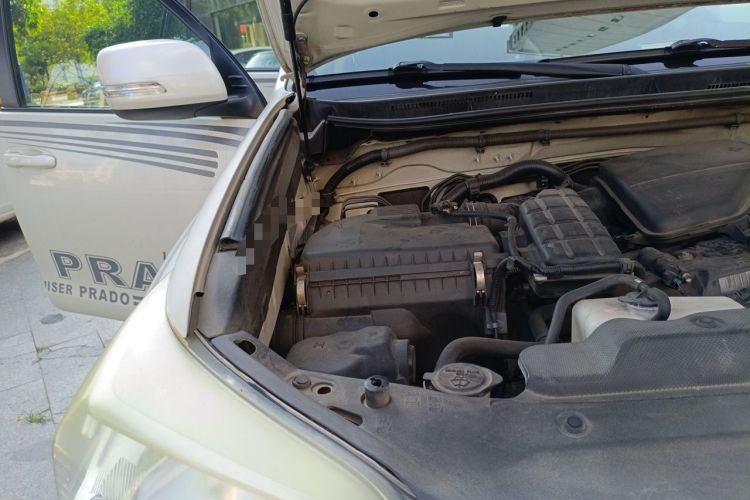 Used Toyota Prado 2016 2.7L Automatic Standard Edition Engine Bay Right
