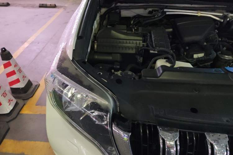 Used Toyota Prado  Engine Bay Right
