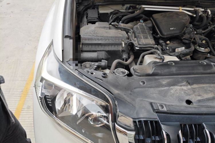 Used Toyota Prado 2016 2700 TX 7-Seater Middle East Version Engine Bay Right