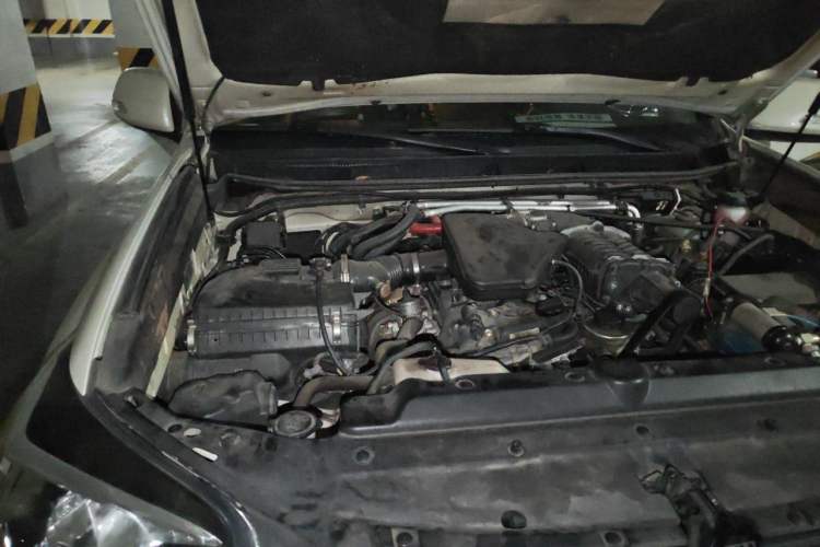 Used Toyota Prado 2016 2.7L Automatic Luxury Edition Engine Bay Right
