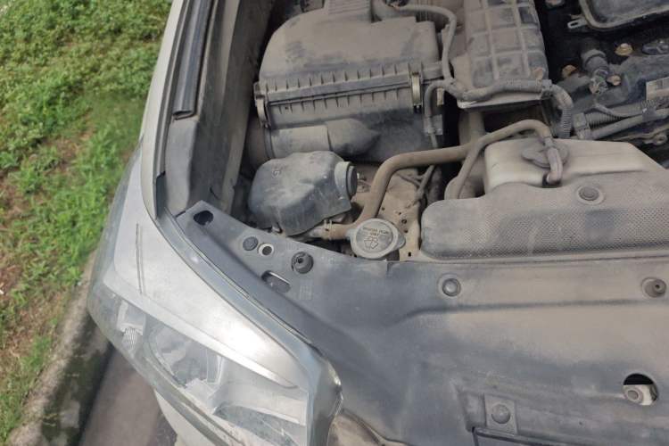 Used Toyota Prado 2016 2.7L Automatic Standard Edition Engine Bay Right