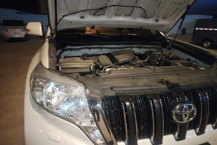 Used Toyota Prado 2016 2.7L Automatic Standard Edition Engine Bay Right
