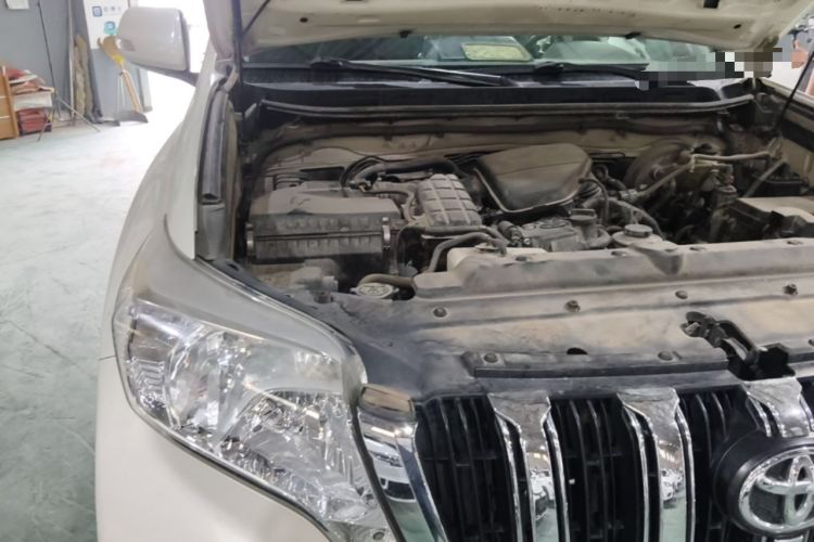 Used Toyota Prado 2016 2.7L Automatic Standard Edition Engine Bay Right