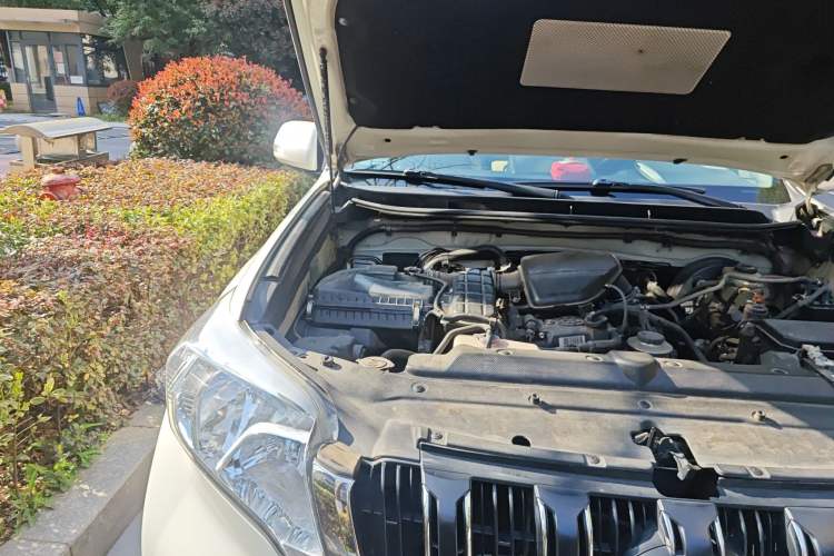 Used Toyota Prado 2016 2.7L Automatic Standard Edition Engine Bay Right
