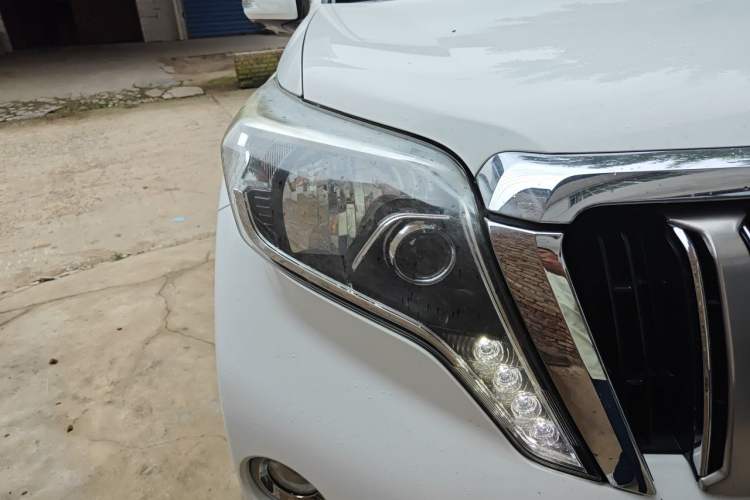 Used Toyota Prado 2016 2.7L Automatic Standard Edition Engine Bay Right