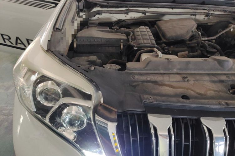 Used Toyota Prado 2016 2.7L Automatic Standard Edition Engine Bay Right