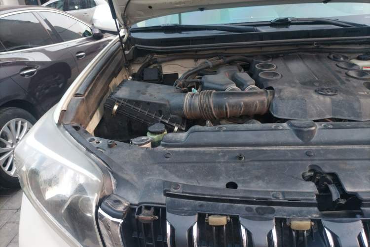Used Toyota Prado  Engine Bay Right