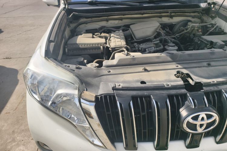 Used Toyota Prado 2016 2.7L Automatic Standard Edition Engine Bay Right