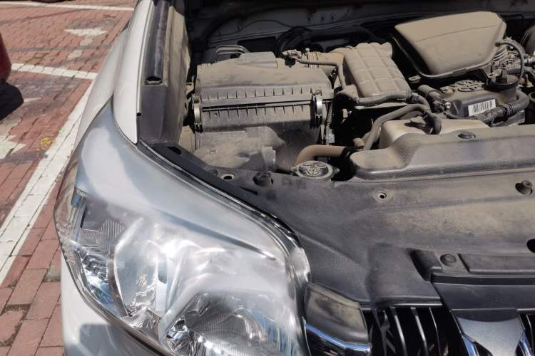 Used Toyota Prado 2016 2.7L Automatic Standard Edition Engine Bay Right