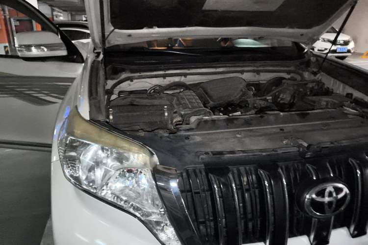 Used Toyota Prado 2016 2.7L Automatic Standard Edition Engine Bay Right