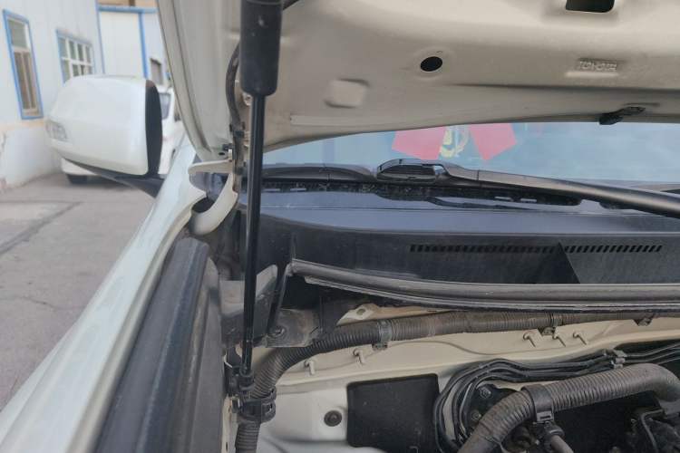 Used Toyota Prado 2016 2.7L Automatic Standard Edition Engine Bay Right