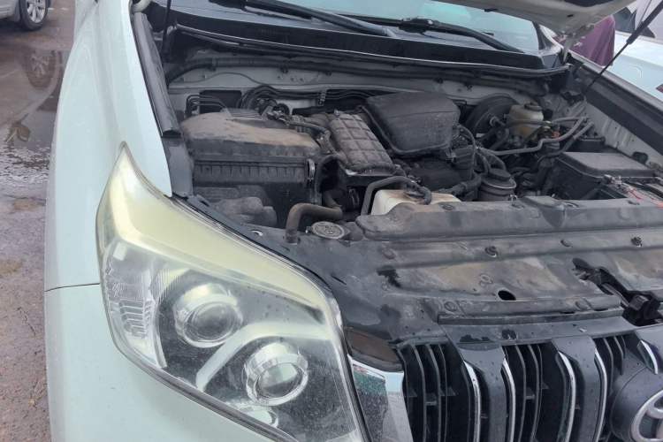 Used Toyota Prado 2016 2.7L Automatic Standard Edition Engine Bay Right