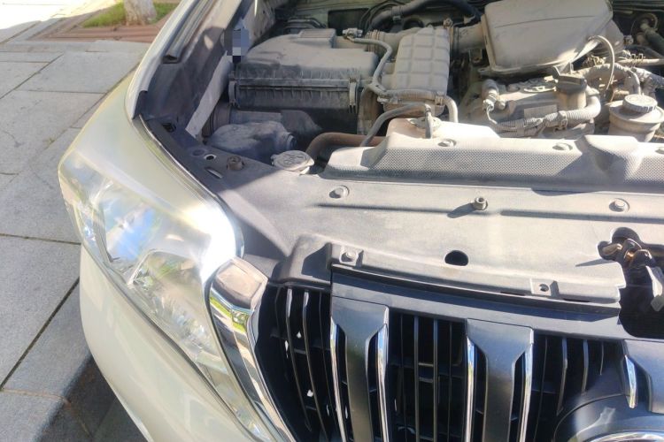 Used Toyota Prado 2016 2.7L Automatic Standard Edition Engine Bay Right