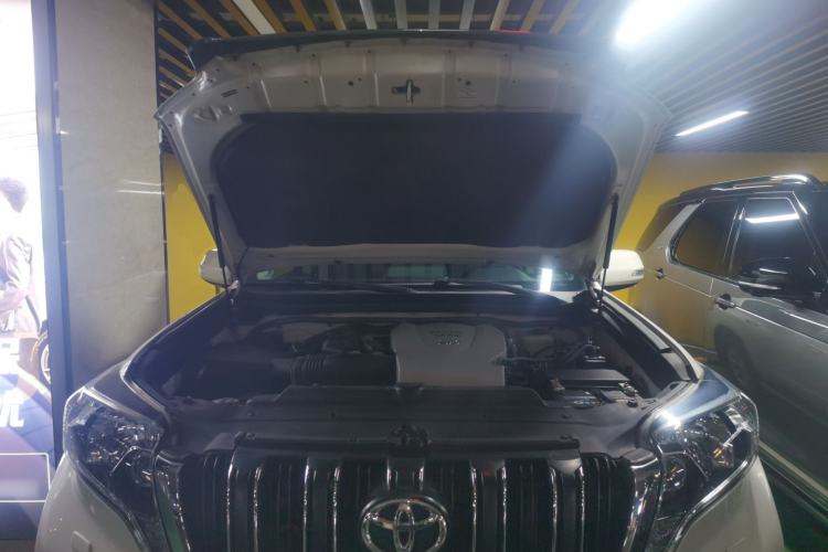 Used Toyota Prado 2016 3.5L Automatic TX-L NAVI Engine Bay