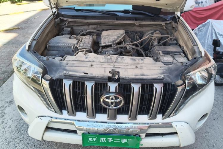 Used Toyota Prado  Engine Bay