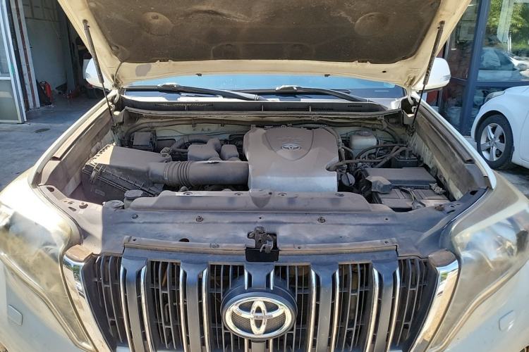 Used Toyota Prado 2016 3.5L Automatic TX-L Engine Bay