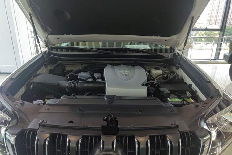 Used Toyota Prado 2016 3.5L Automatic TX-L NAVI Engine Bay