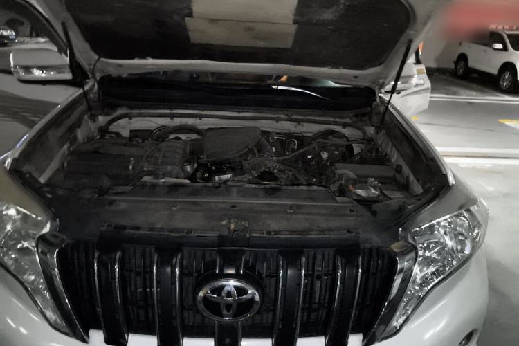 Used Toyota Prado 2016 2.7L Automatic Standard Edition Engine Bay